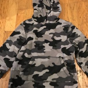Boys 2T Black Camo Fleece Hoodie